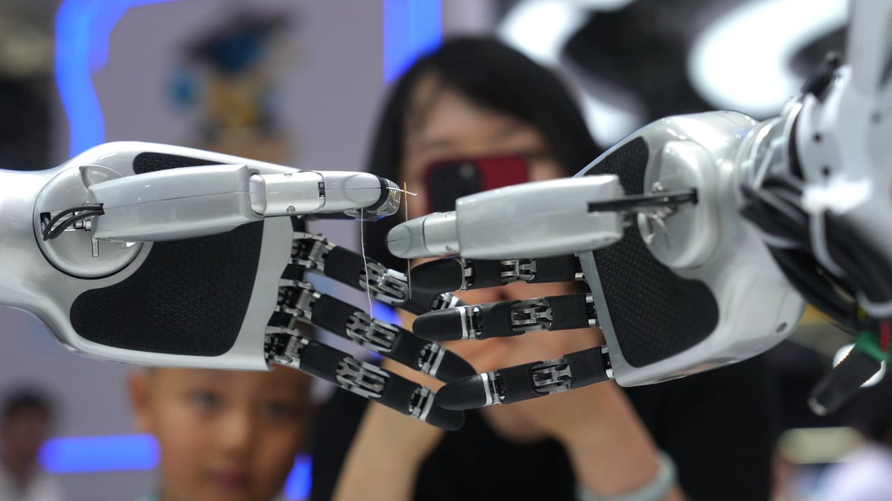 Chinese Robotics Industry Shifts Focus from Humanoid Designs to Practical Applications
