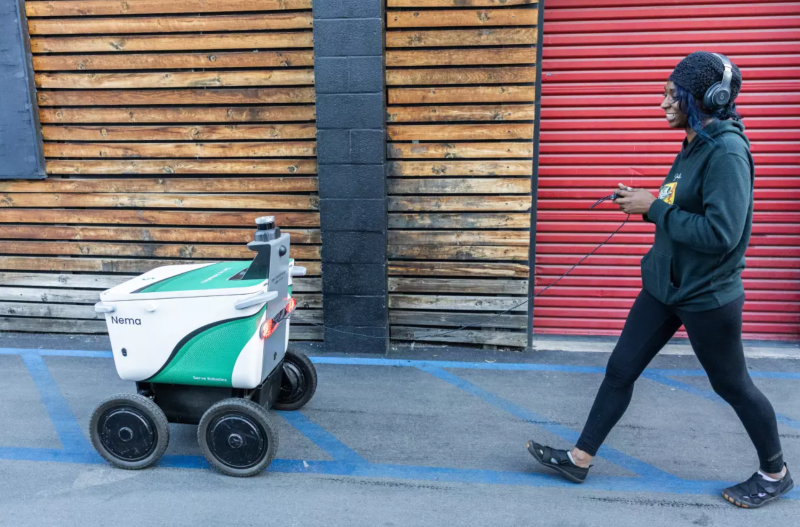 Serve Robotics Collaborates with Grubhub Following Uber's Exit to Boost Delivery Robot Expansion