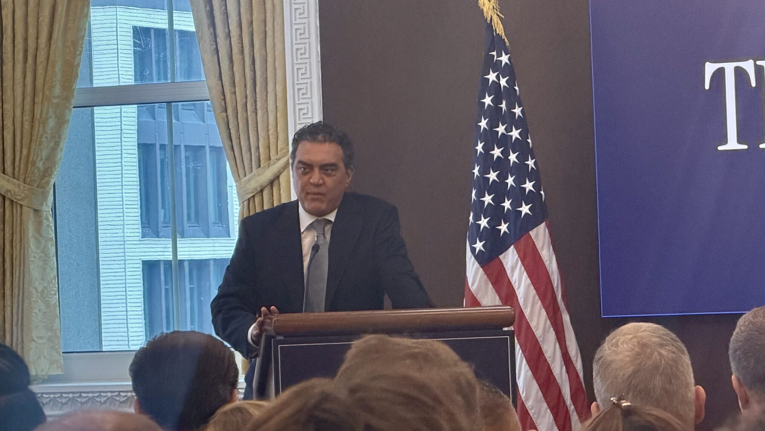 First White House Drone Dominance Meeting Unites Nearly 100 Companies and Officials