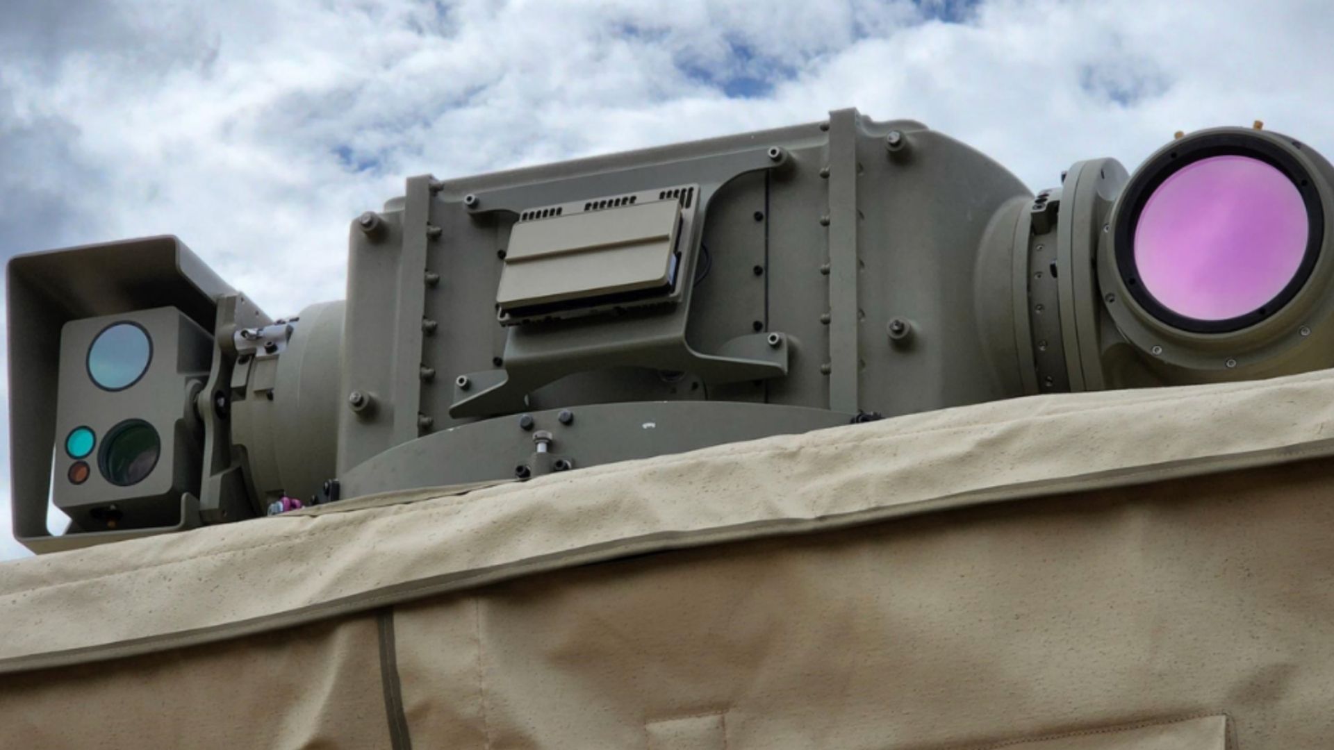 Netherlands Collaborates with EOS to Develop 100-kW Laser System for Drone Defense