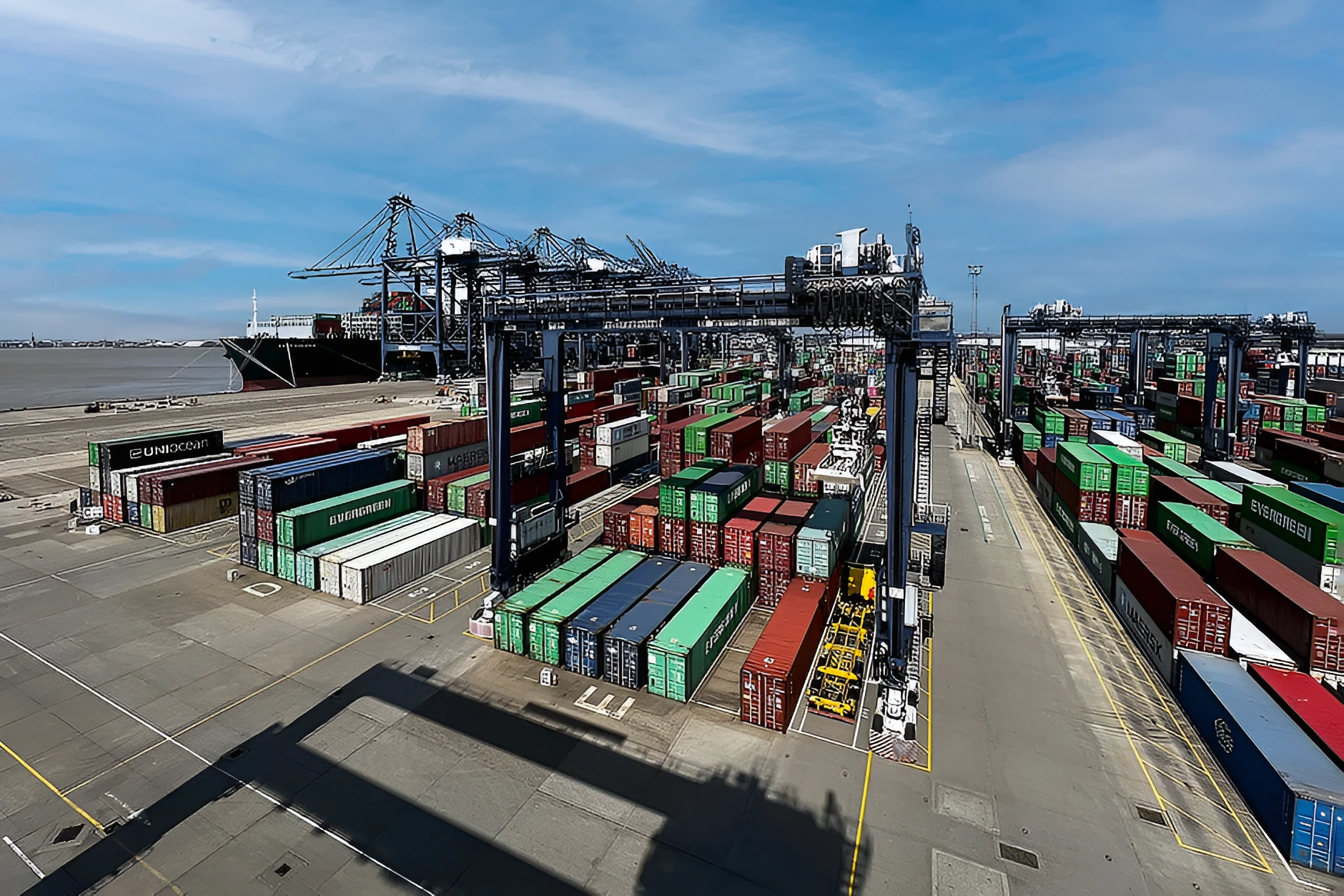 Vahle Transitions Container Ports from Diesel to Digital Solutions