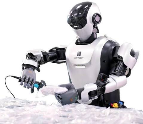 Robot Manufacturing Landscape Shifts as 150 Companies Enter Market Amid Declining Value