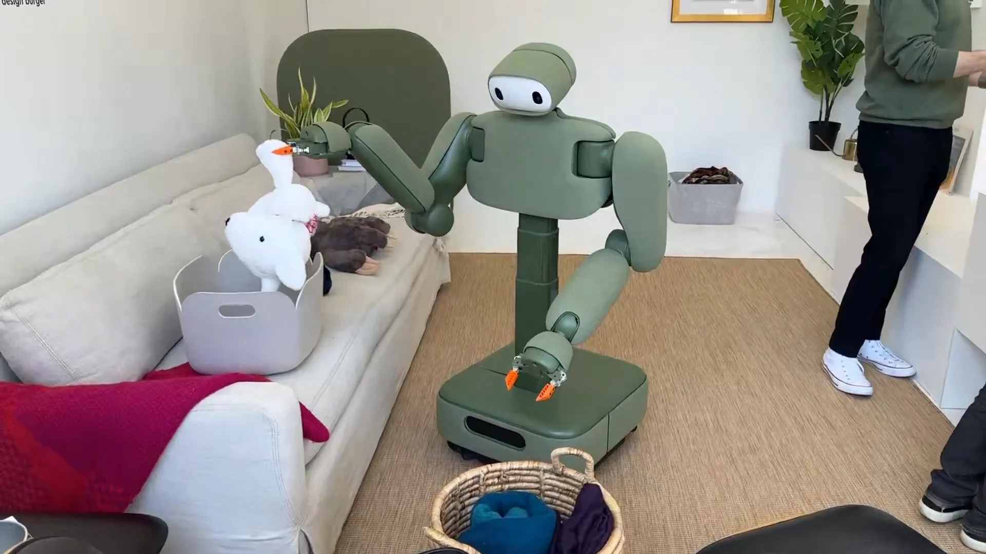 Weave Robotics Introduces Isaac 1: A Mobile Solution for Domestic Tidying Challenges