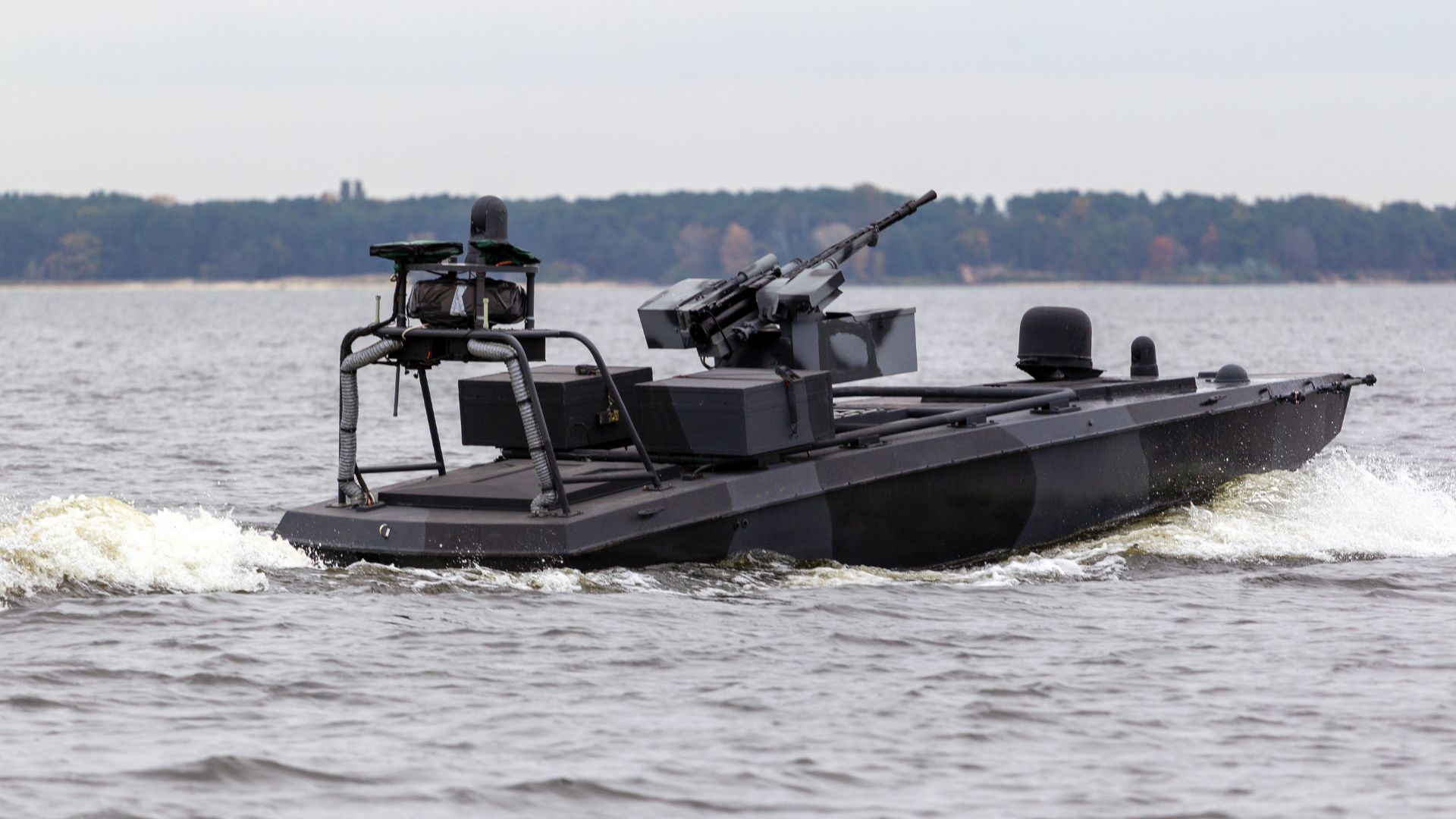 Ukraine's Sargan-3000 USV Engages and Destroys Russian Naval Drone in Historic Battle