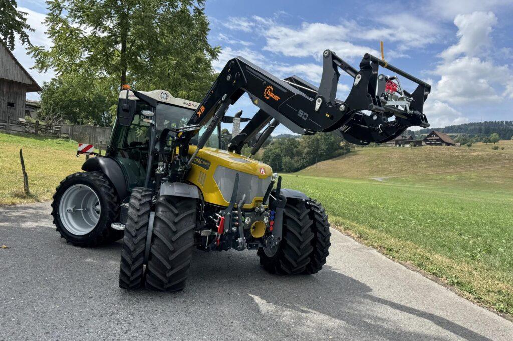 Introduction of the Electric Rigitrac SKE 40 Tractor to the Dutch Market