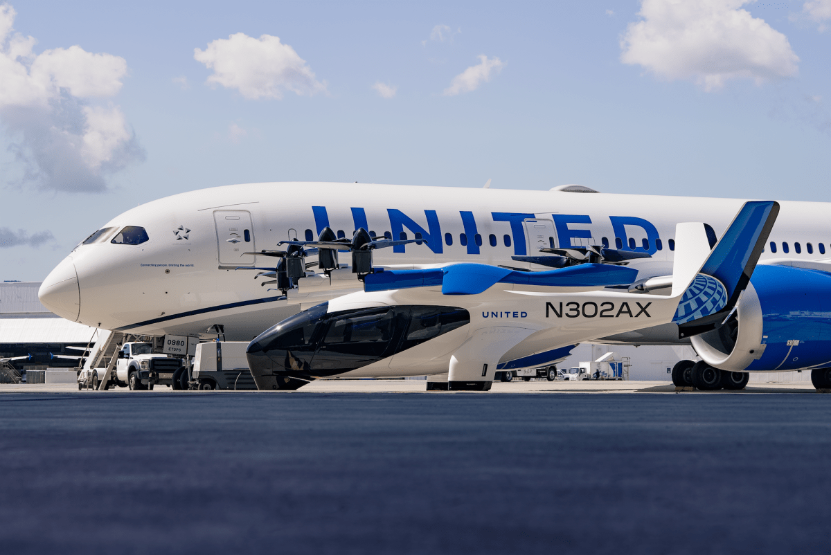 FAA to Implement $875 Million AI Program to Enhance Air Traffic Management