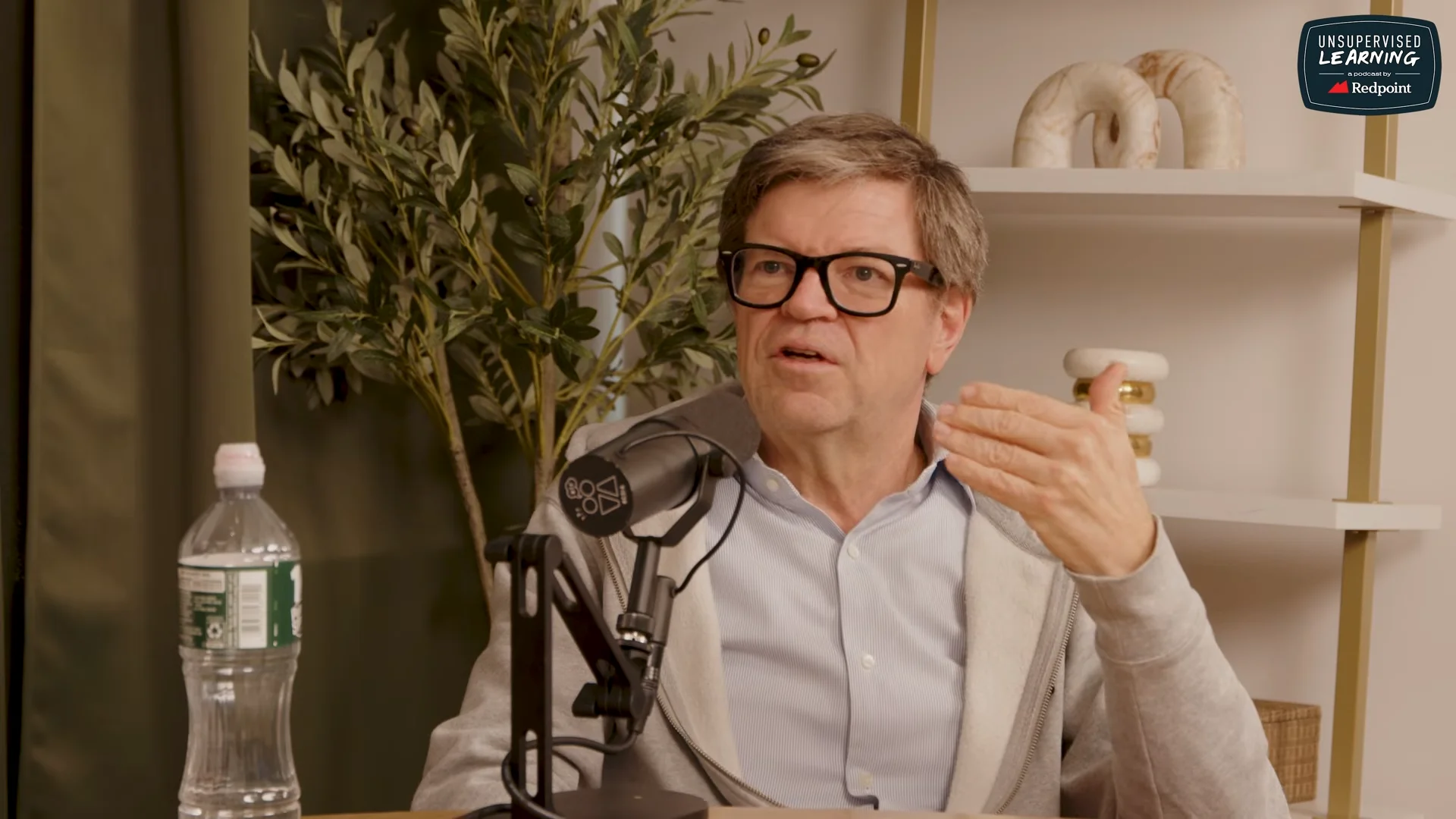 Yann LeCun Envisions Major Robotics Paradigm Shift by 2027, Critiques LLMs