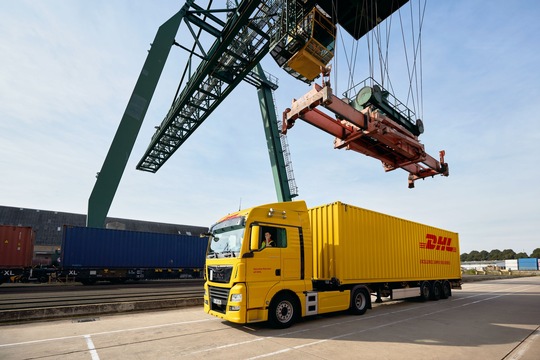 Baltic Hub Receives New Electric Rail Cranes to Boost Capacity to 1.2 Million TEUs