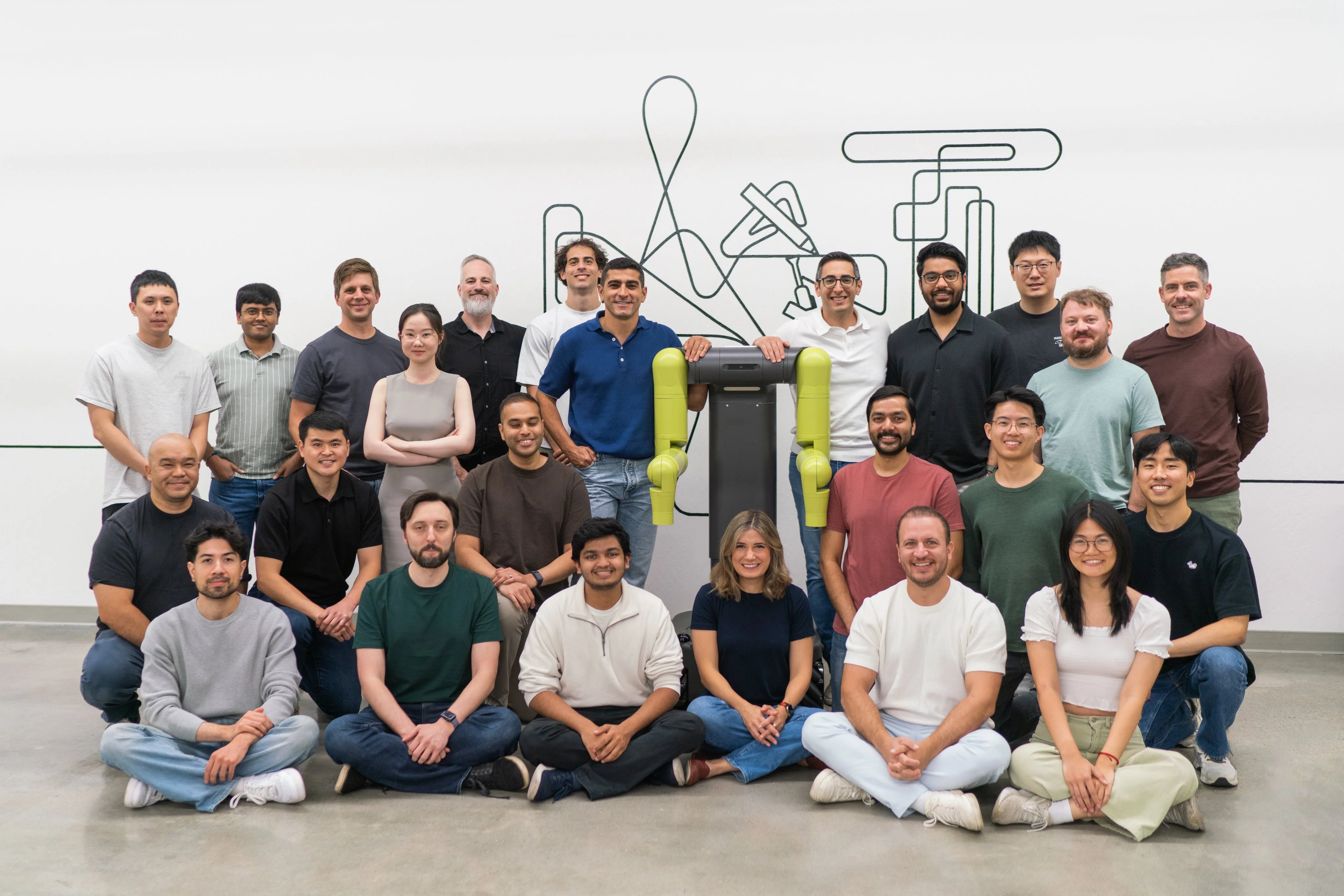 Maven Robotics Emerges from Stealth with $100M Funding for Industrial Mixed Palletizing