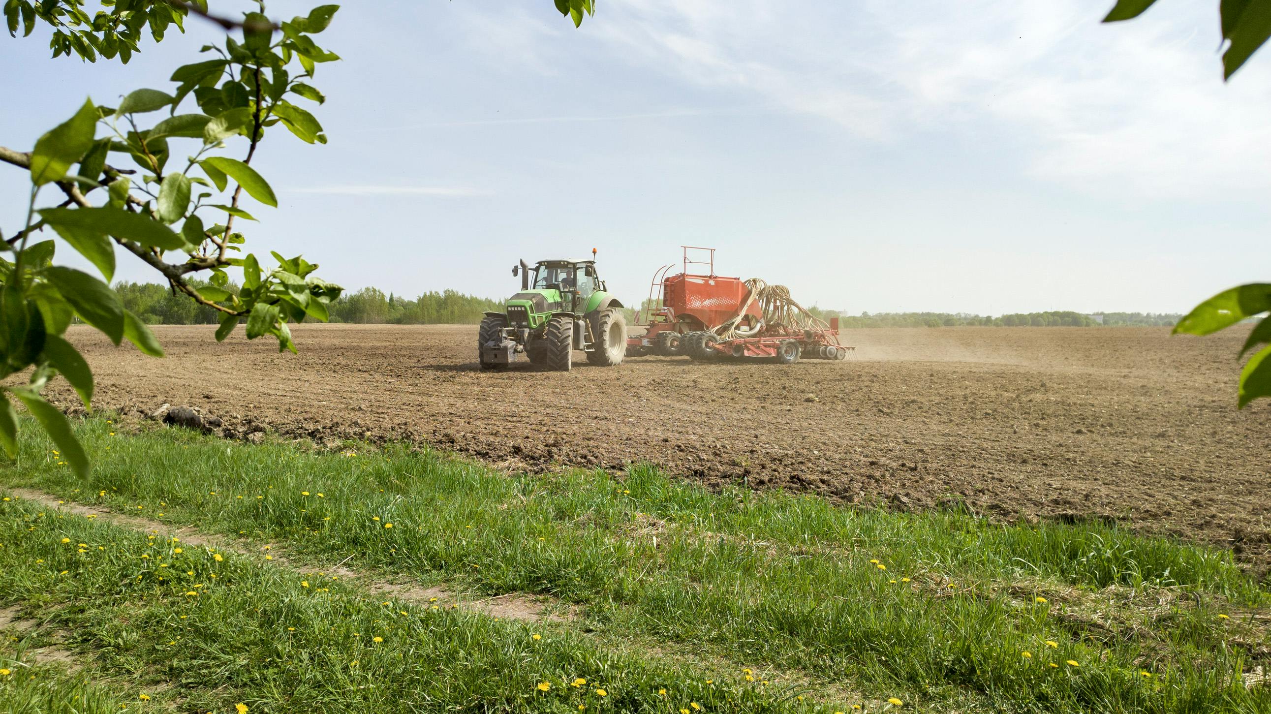 US Manufacturing Faces Chip Shortages and Rare Earth Production Challenges: IndustryWeek Review