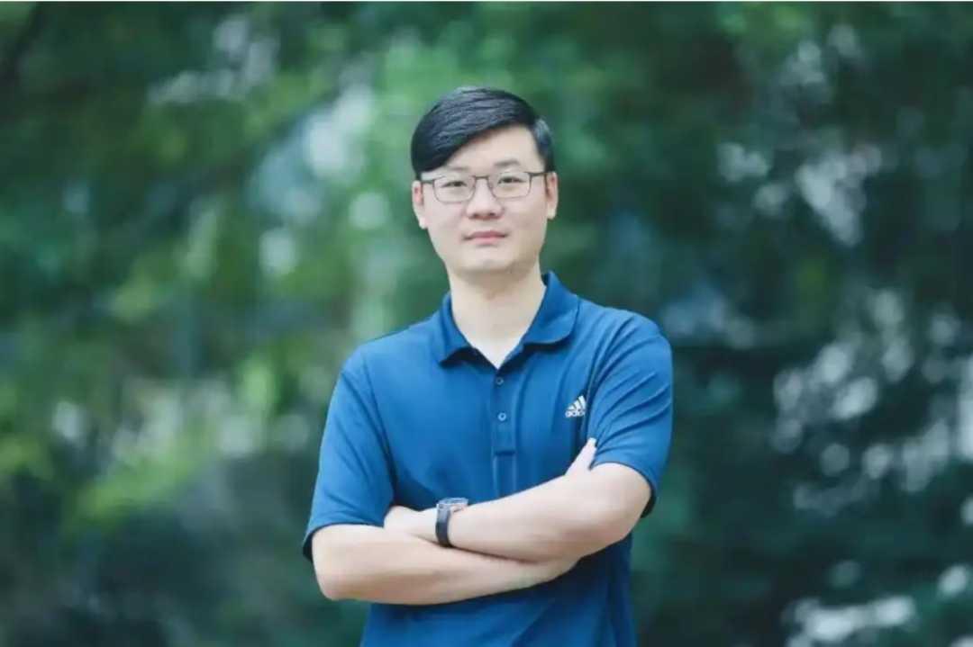 Zhejiang University Professor Secures Hundreds of Millions for Flying Robot Development