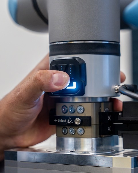 Universal Robots Introduces Completely Redesigned Gen 7 Platform at IMTS 2026