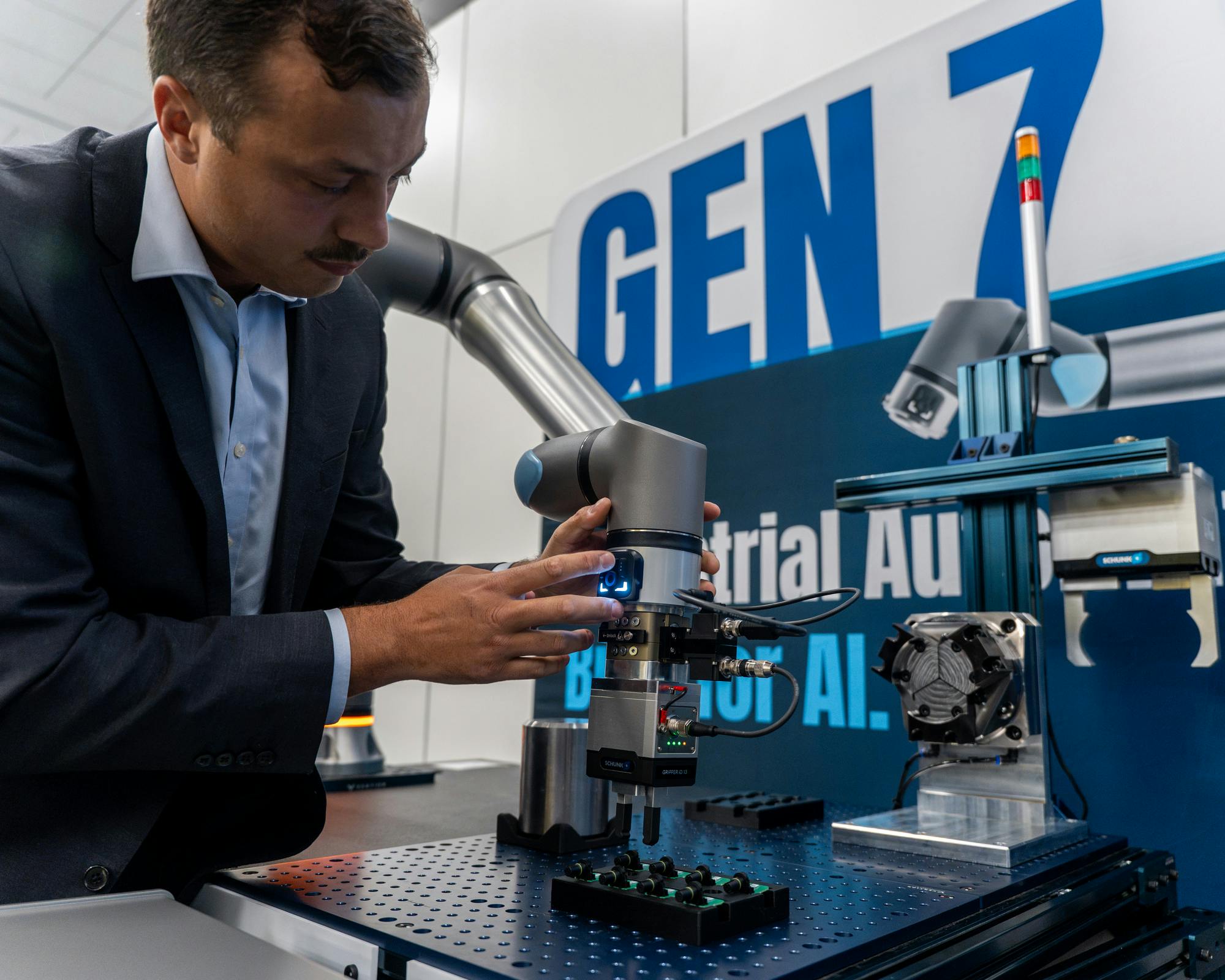 Universal Robots Launches Gen 7 Robotics Platform at IMTS 2026 in Chicago