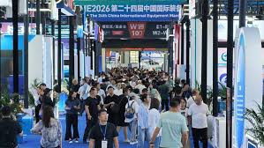 Shenyang Manufacturing's Shift: Lightweight Robotics Transform Heavy Machinery Sector