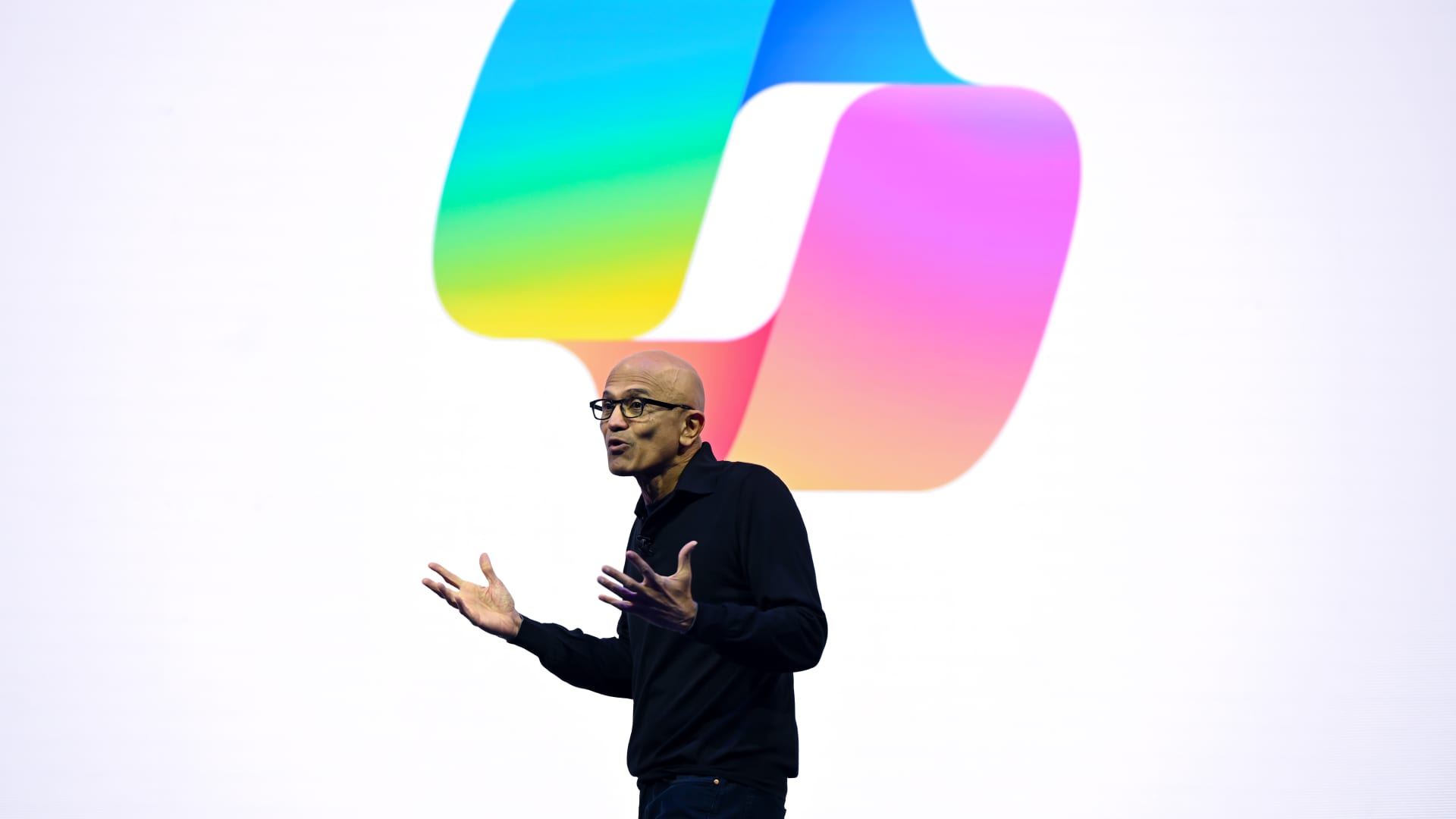 Satya Nadella Faces New Challenges in Reinventing Microsoft for the AI Era