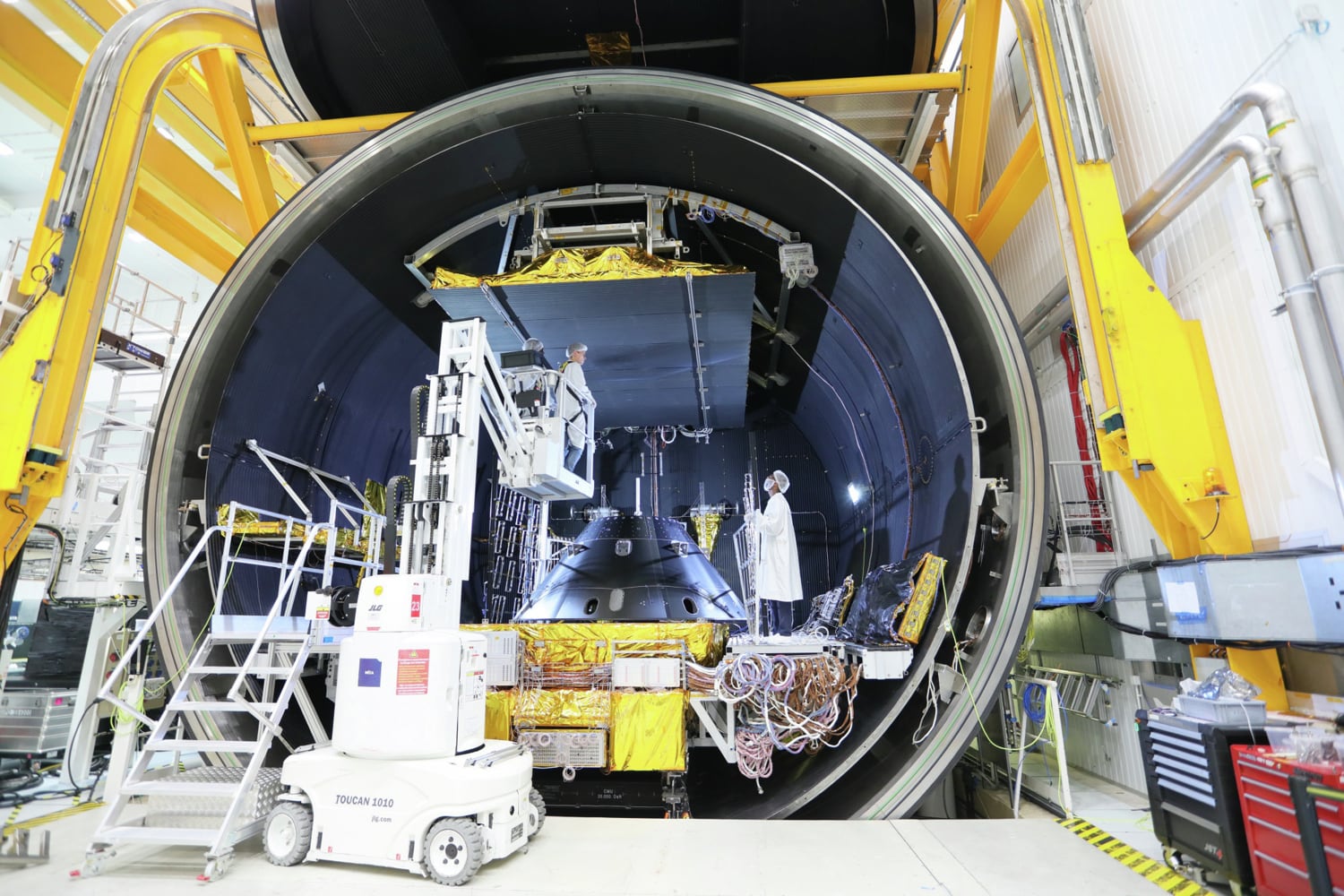 Thales Alenia Space Prepares for Mars Exploration with Rosalind Franklin Rover Set to Drill in 2030