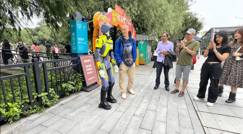 Deep Robotics Conducts DR02 Humanoid Trials in Hangzhou's Busy Areas